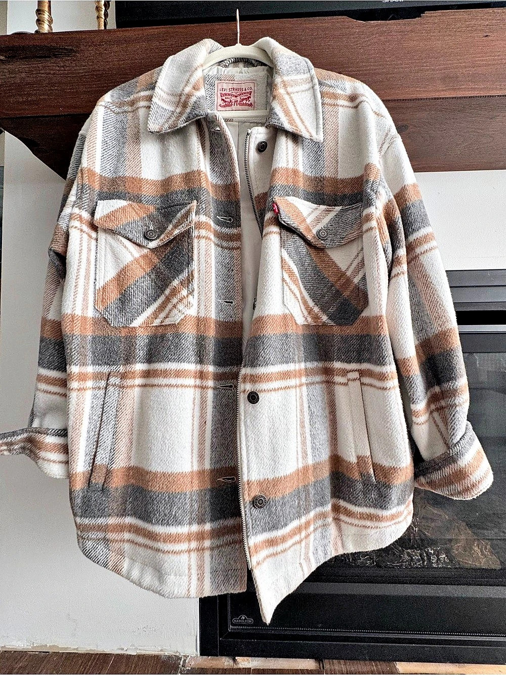 Levi Strauss & Co. Plaid Shacket in Cream & Brown Size Large